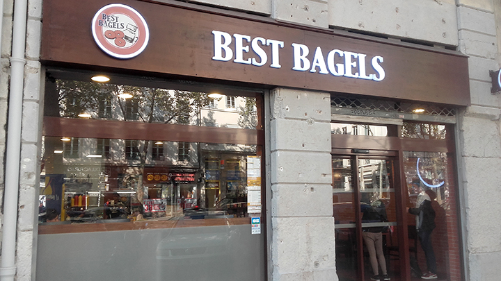 Facade enseigne BEST BAGELS